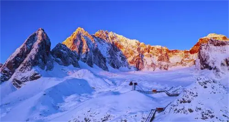 玉龙雪山